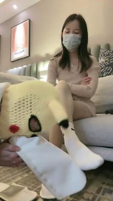 【漫漫】长靴棉袜脚下贱奴 bf23077