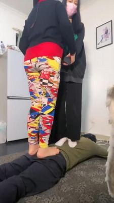 【星探】素人幼师带妈妈玩狗 bf23102