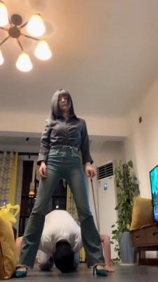 【宝爷】御姐高跟辱奶狗 bf23209