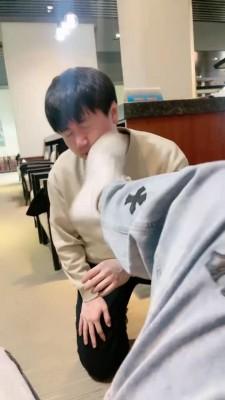 【小祖宗辣妈】台球厅调狗-虐乳/舔脏鞋底 bf23214