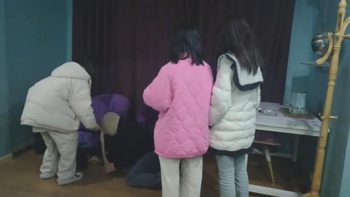 【最抗揍M】被素人精神小妹群虐【完整版】 bf22988