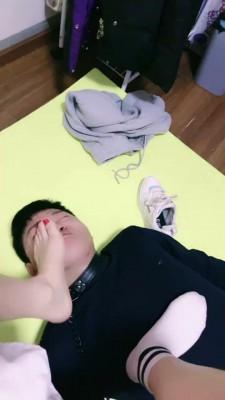 【心竹】夜跑后臭脚羞辱 bf23062