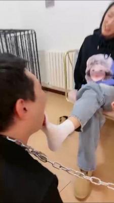 【明明】三女王调教带锁奴 bf23009