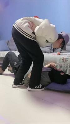 【精神小妹】双女神运动鞋棉袜踩虐 bf22970