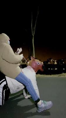 【美离子】户外-骑马遛狗/踩踏食物喂食 bf23001