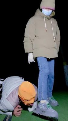 【美离子】户外-骑马遛狗/踩踏食物喂食 bf23001