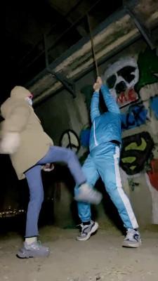 【美离子】户外吊绑狗狠虐 bf23003