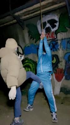 【美离子】户外吊绑狗狠虐 bf23003