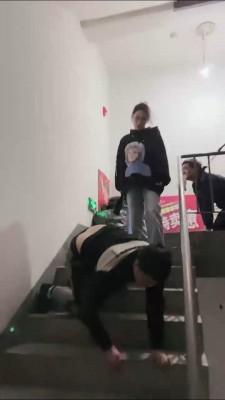 【潘妮S】素人学生主玩暴兄弟狗 bf22973