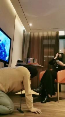 【猫神大人】黑短靴御姐蹂躏 bf22837