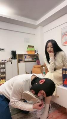 【奈奈生】白靴子女主暴力虐打 bf22844