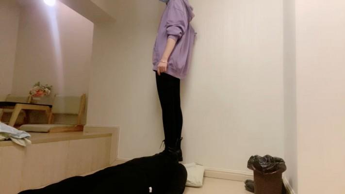 【肉肉】靴子全体重踩踏/舔脏鞋 bf22899