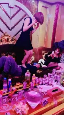 【美丝大大】KTV多女主聚会群调 bf22924