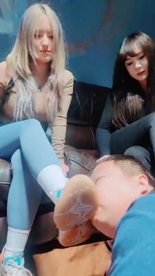 【鹤渡S】带素人闺蜜私人影院玩狗 bf22919