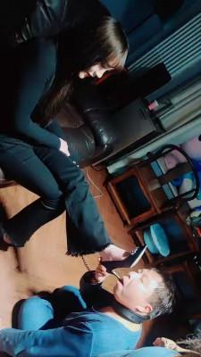 【鹤渡S】带素人闺蜜私人影院玩狗 bf22919