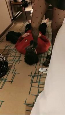 【青岛00后】黑丝棉袜辱客户 bf22905