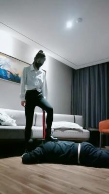 【猫神大人】被邻居发现我是女S求调教 bf22932