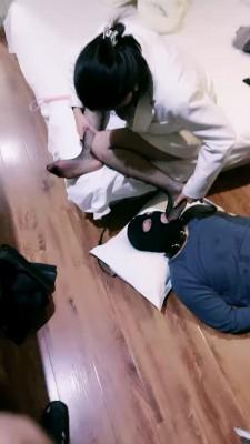 【靡兔】长靴网袜教训偷拍狗 bf22800