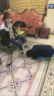 【桃幼幼】KTV被双陪酒小妹虐打 bf22870