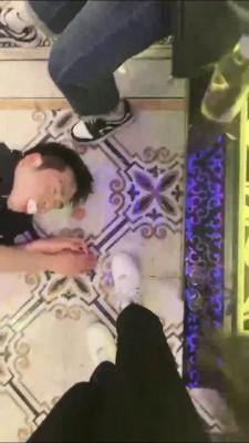 【桃幼幼】KTV被双陪酒小妹虐打 bf22870