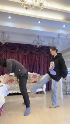 【潘妮女王】被女儿暴虐的继父 bf22912