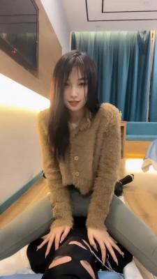 【田甜圈】艺校女神虐地毯 bf22758