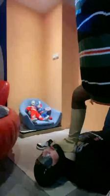 【伍玥】长靴+运动鞋踩小胖 bf22744