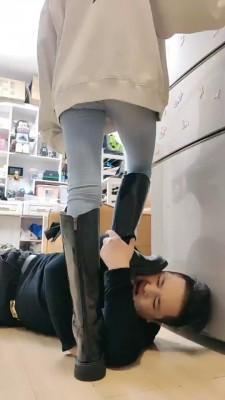 【暴力美学】长靴学生主暴打老师 bf22550