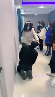 【精神小妹】大型室内暴力专场 bf22535