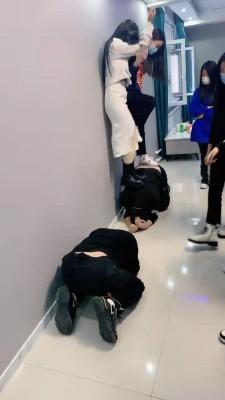 【精神小妹】大型室内暴力专场 bf22535