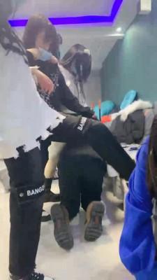 【精神小妹】大型室内暴力专场 bf22535