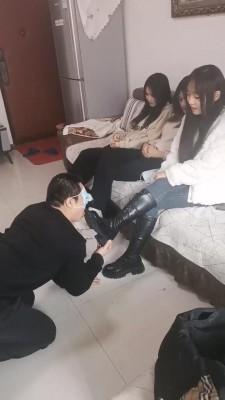 【精神小妹】三女神发泄耳光暴打 bf22455