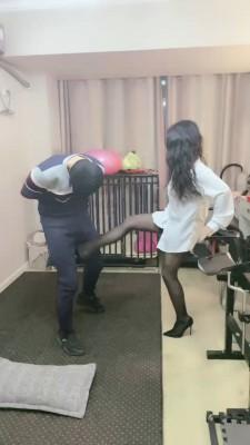 【汐微】高跟黑丝全体重踩踏 bf22363