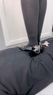 【君舞女王】双S-精神小妹虐打踩踏 bf22330