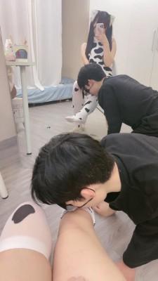 【礼礼大人】脚垫伺候奶牛服妹妹 bf22381