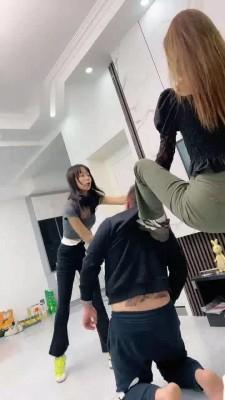 【麋鹿银儿】女神双胞胎姐妹极致重度-踩踏/深喉 bf22249