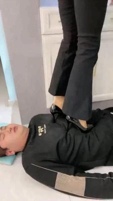 【麋鹿银儿】女神双胞胎姐妹极致重度-踩踏/深喉 bf22249