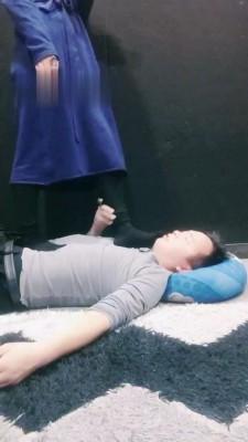 【敏敏郡主】电影院舔素人脏鞋【双视角版】 bf22171