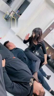 【麋鹿银儿】群调-当着素人闺蜜面调狗 bf22141