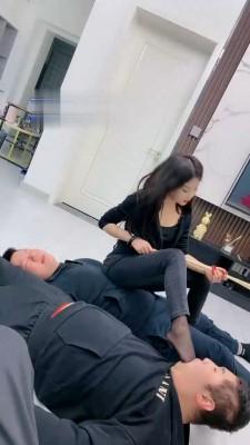 【麋鹿银儿】群调-当着素人闺蜜面调狗 bf22141