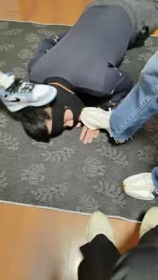 【文文文】舔素人小姐姐的脏鞋 bf22134