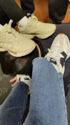 【文文文】舔素人小姐姐的脏鞋 bf22134