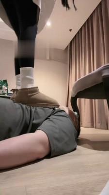 【阿月】雪地靴白袜气味羞辱 bf22067