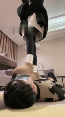 【阿月】萝莉主-舔脏鞋底/吃白袜 bf22046