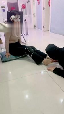 【精神小妹】情侣奴下奴-教母畜虐狗 bf22050