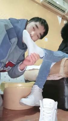 【猫咪大人】沐足店喝圣水/舔脏鞋底【双视角版】 bf21997