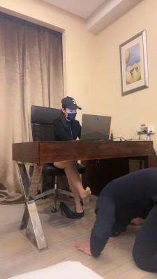 【迟冷熙S】剧情：办公室女上司教训废物下属 bf21972