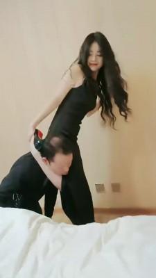 【初恋】超美车模让车主做狗 bf21942