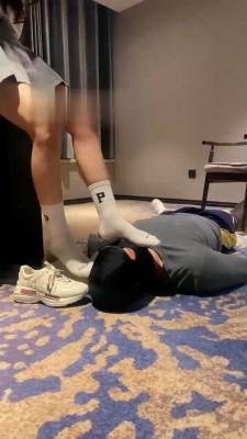 【优S】体校健身女神白袜虐打 bf21909