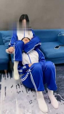 【ccyouer】女奴-坏学生妹玩sm游戏 bf21921